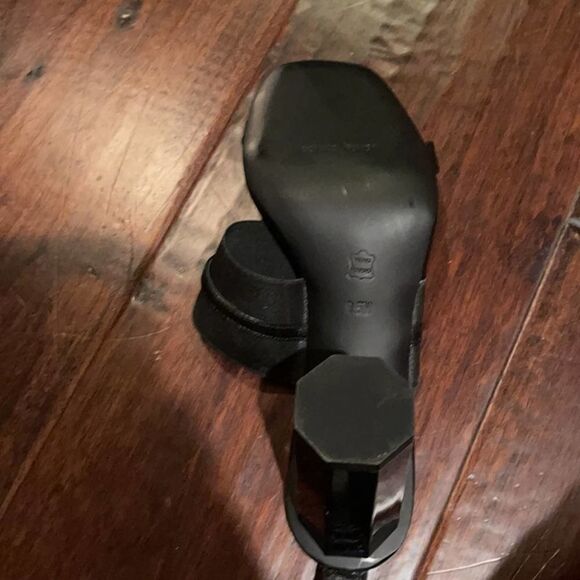 Donald Pliner Buy Black Ankle Strap Black Chunky High Heel Leather Sandals 9.5 - Picture 6 of 11